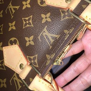 ‼️SOLD‼️Authentic Louis Vuitton Alma pm